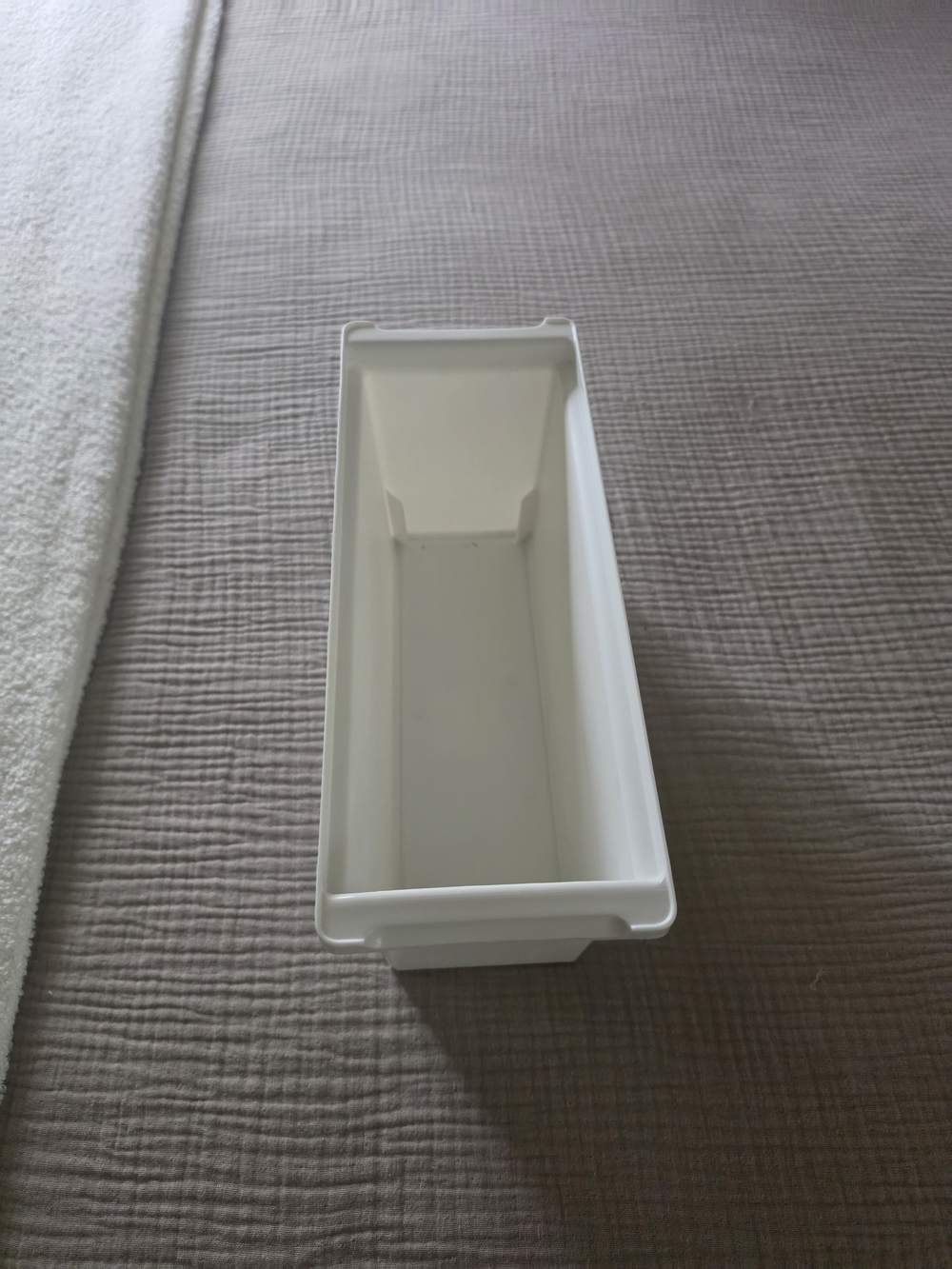 White Plastic Ice Cube Bin - Picture 2 of 2